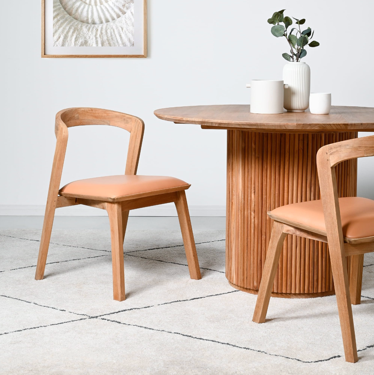 Aru Round Dining Table
